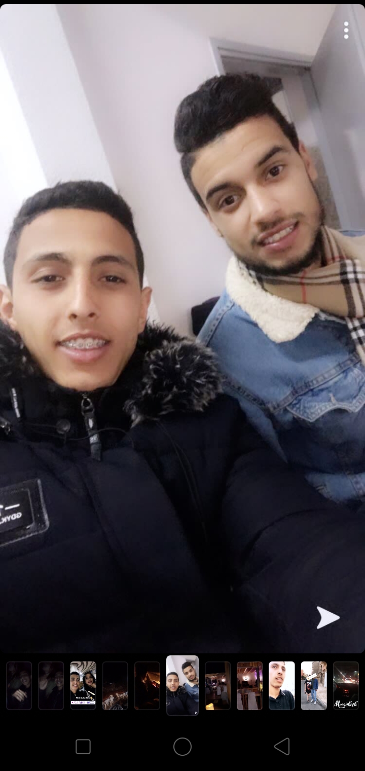 Amine